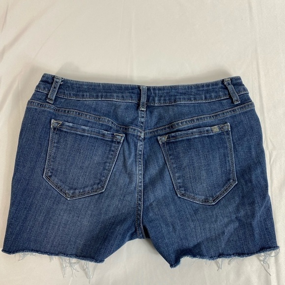 Jean Shorts - Picture 2 of 2